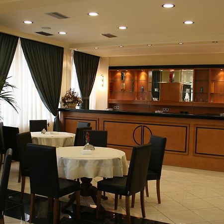 Hotel Platon Athens Ngoại thất bức ảnh
