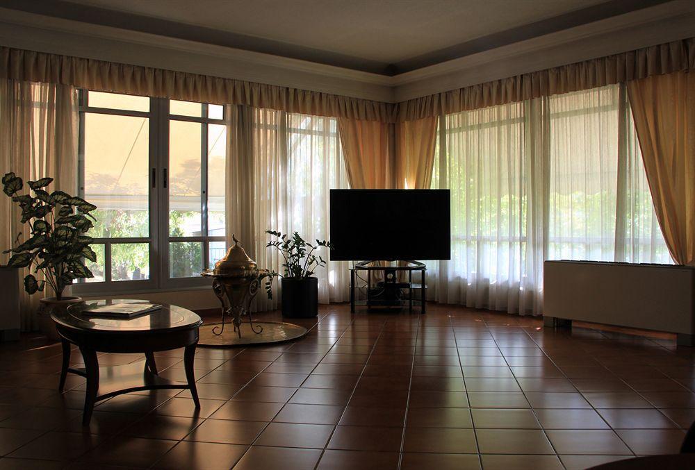 Hotel Platon Athens Ngoại thất bức ảnh