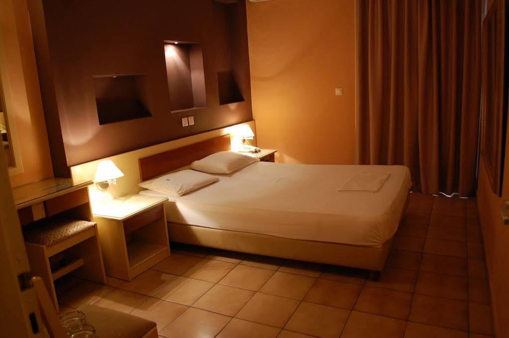 Hotel Platon Athens Ngoại thất bức ảnh