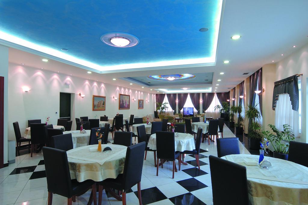 Hotel Platon Athens Ngoại thất bức ảnh
