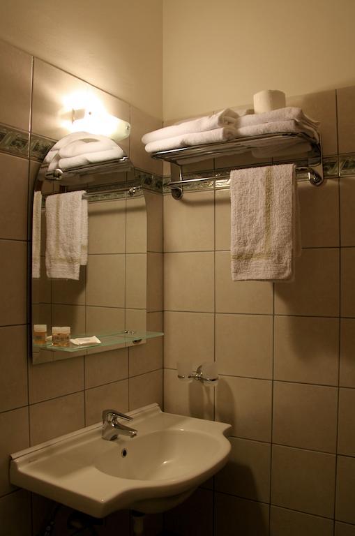 Hotel Platon Athens Ngoại thất bức ảnh